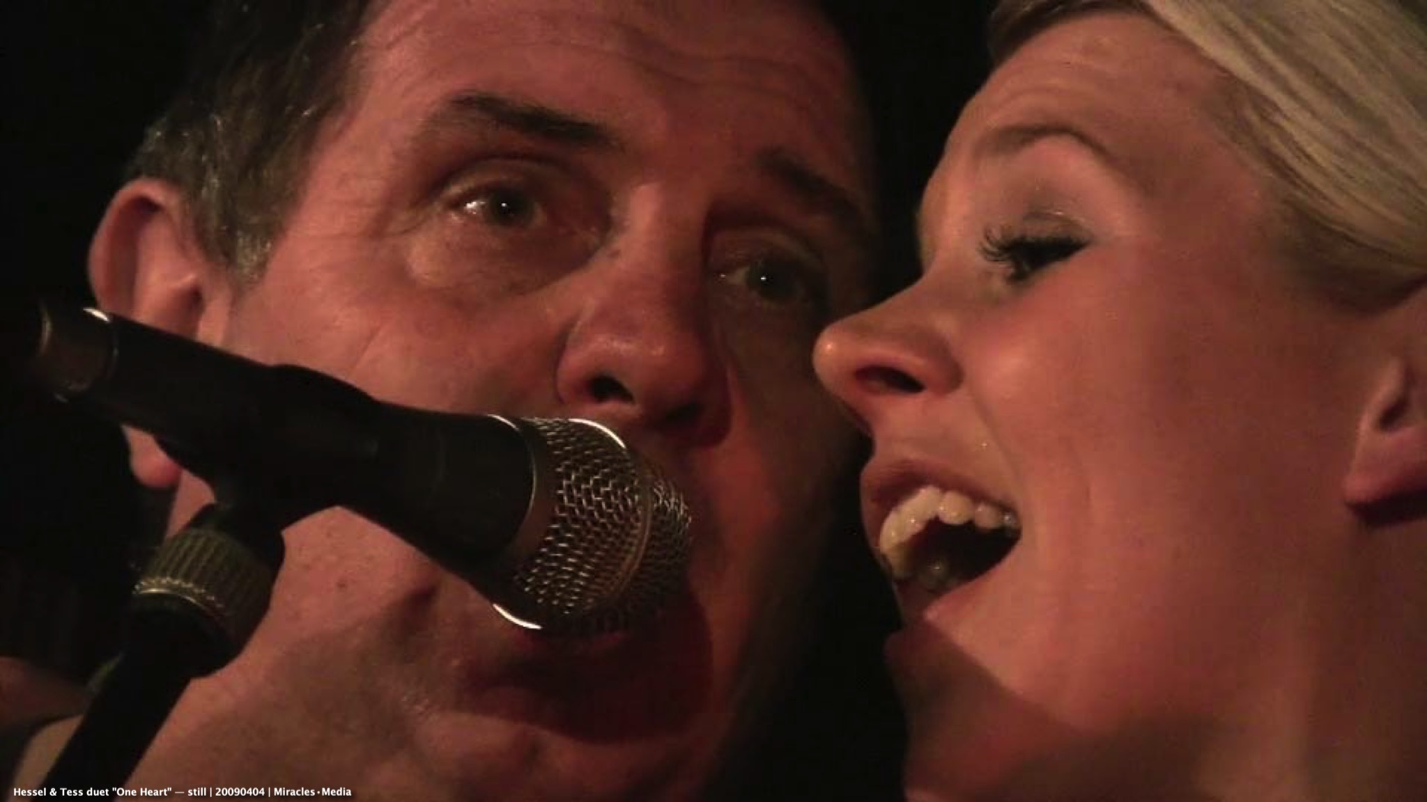 Hessel & Tess duet "One Heart" — still | 20090404